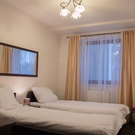 Hotel Hensch Lodz  Ngoại thất bức ảnh